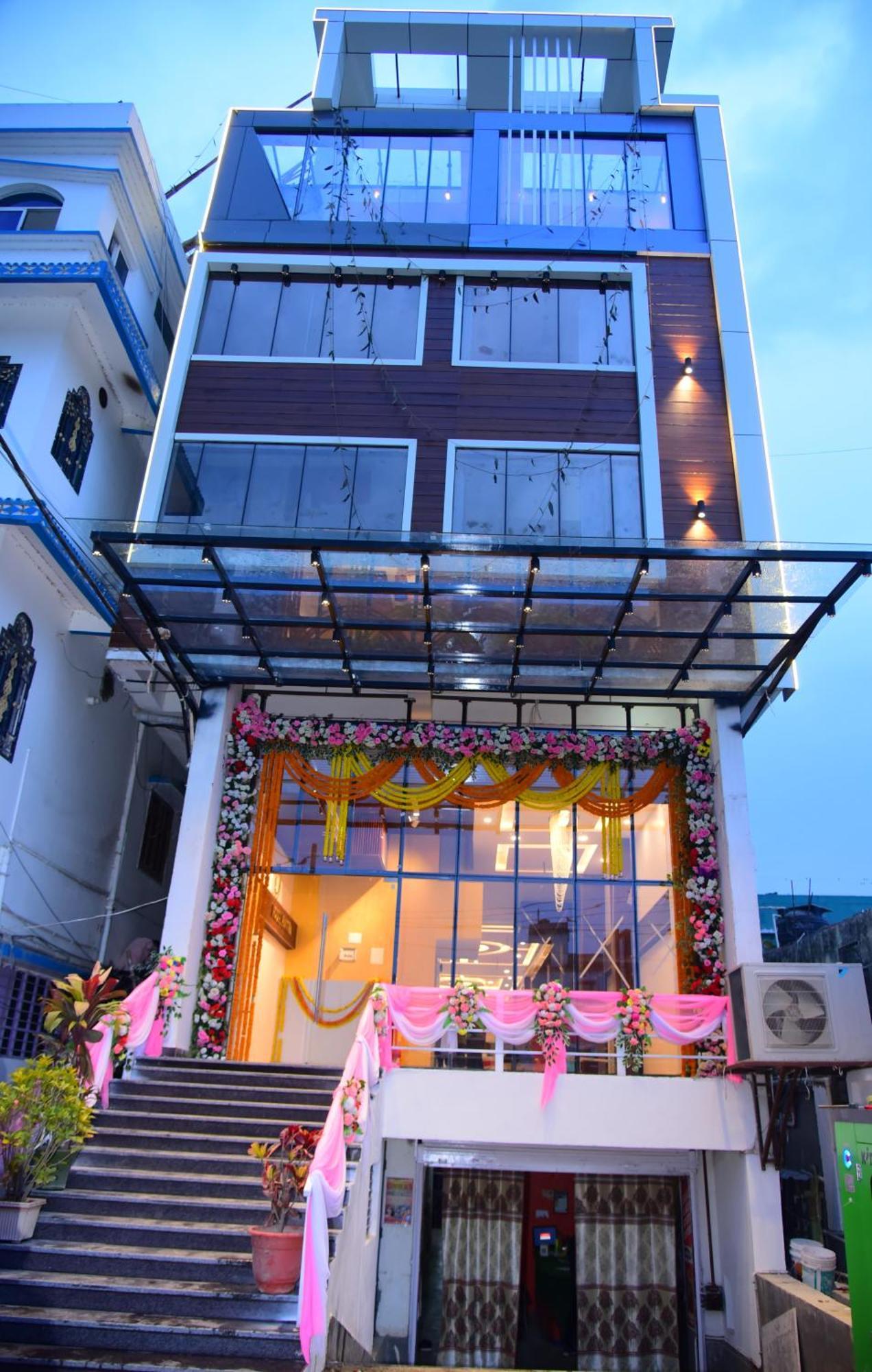 Hotel Pavitra Purnia エクステリア 写真