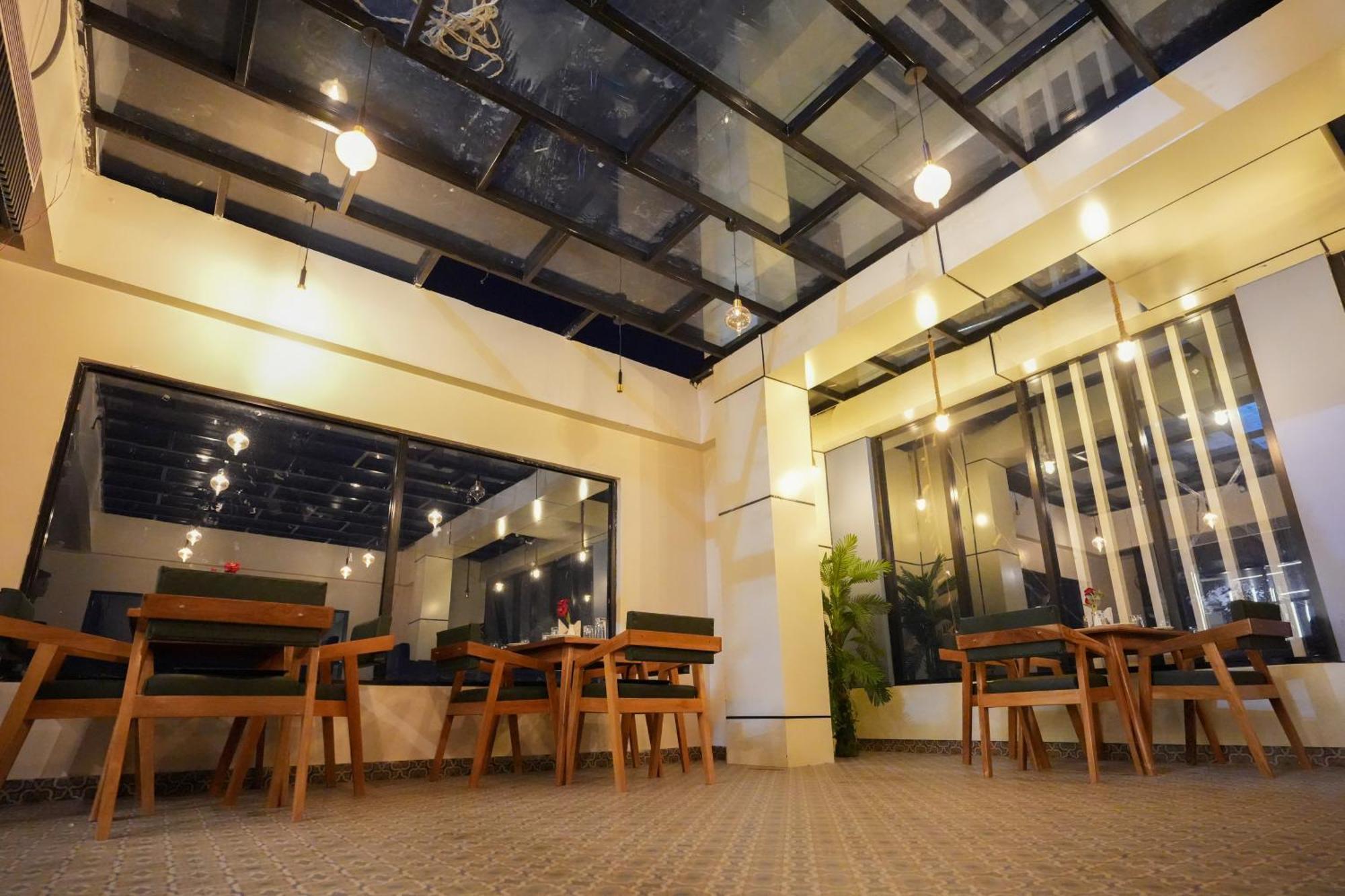 Hotel Pavitra Purnia エクステリア 写真