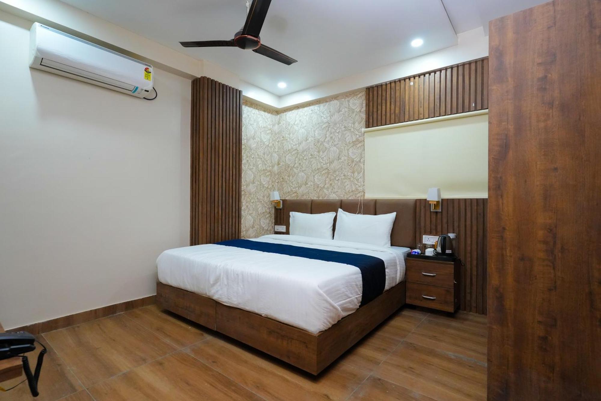 Hotel Pavitra Purnia エクステリア 写真