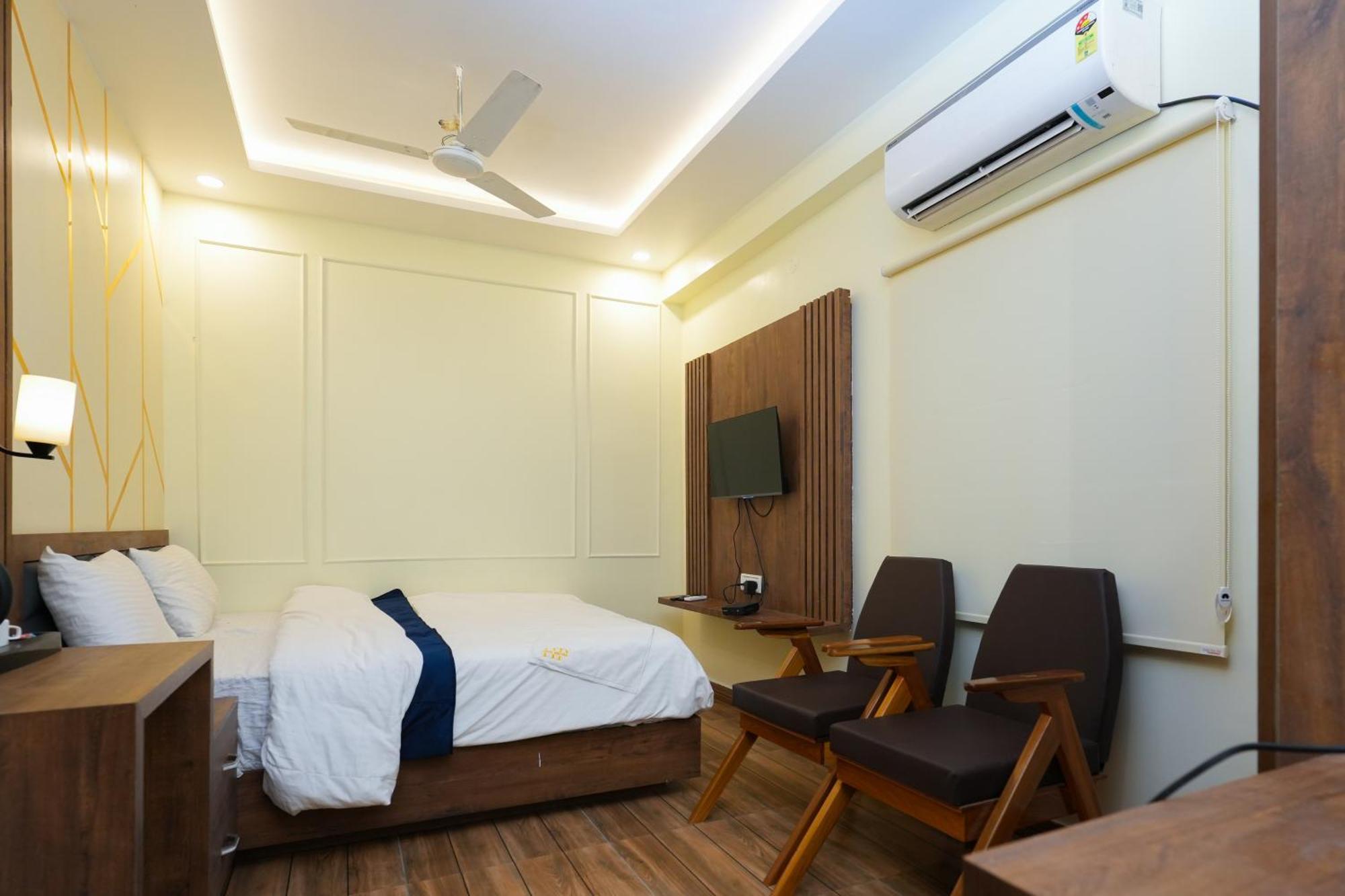 Hotel Pavitra Purnia エクステリア 写真