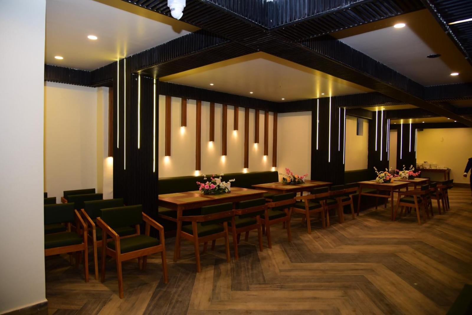 Hotel Pavitra Purnia エクステリア 写真